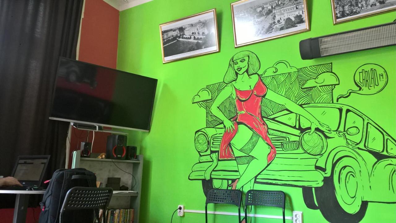 "No Party & Many Rules" Hostel N1 ソフィア エクステリア 写真