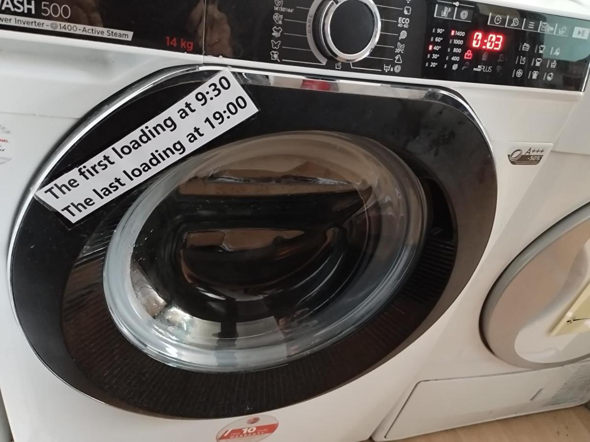"No Party & Many Rules" Hostel N1 ソフィア エクステリア 写真