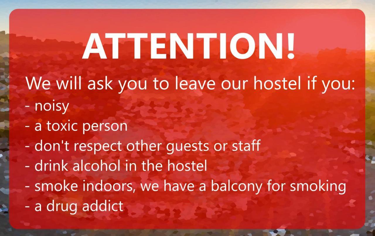 "No Party & Many Rules" Hostel N1 ソフィア エクステリア 写真