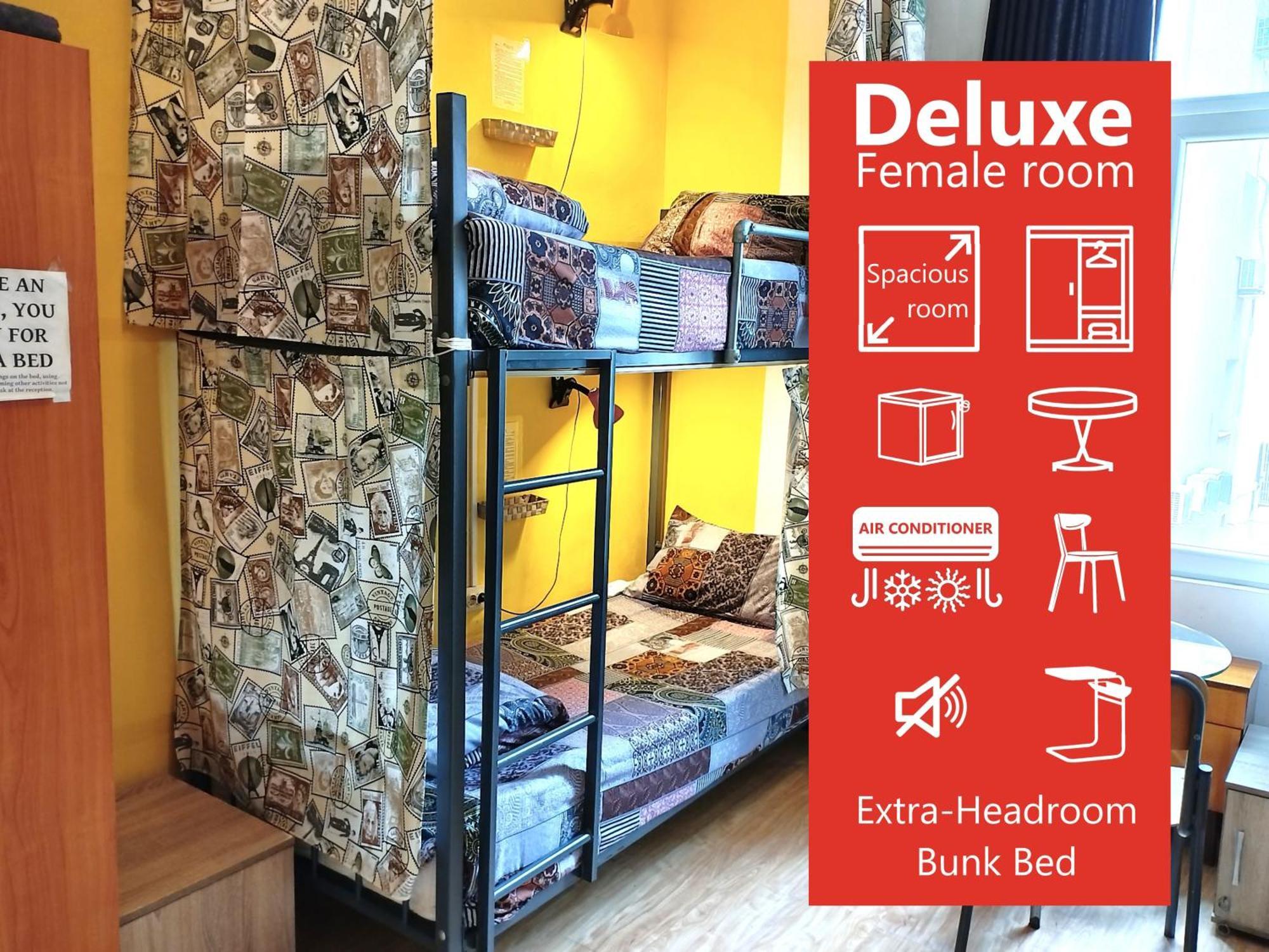"No Party & Many Rules" Hostel N1 ソフィア エクステリア 写真