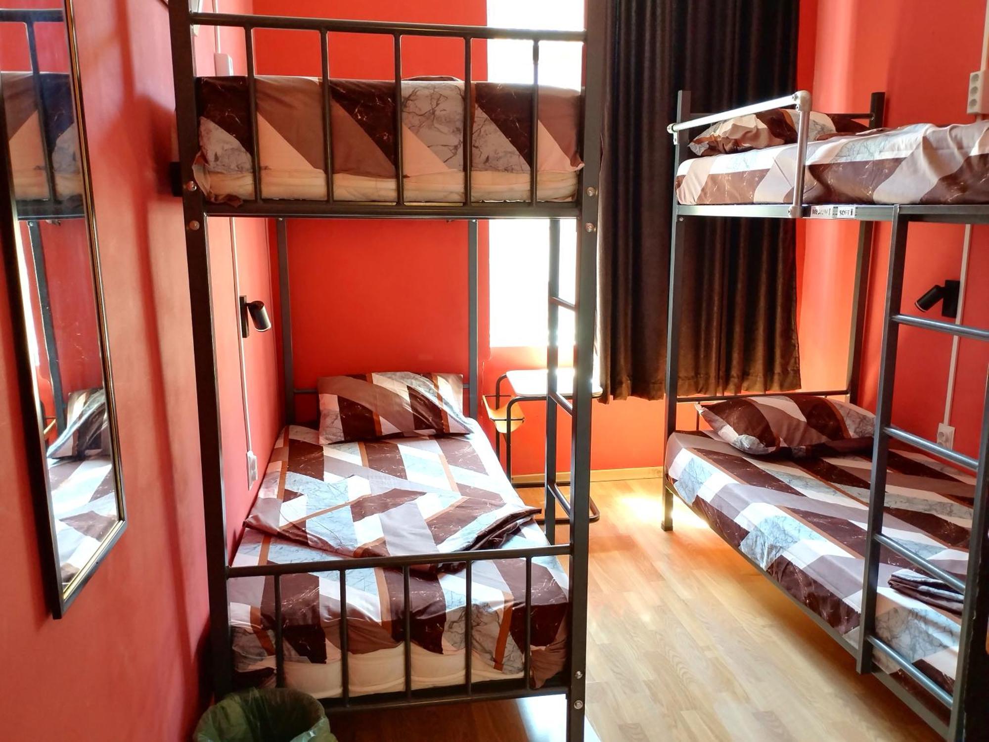"No Party & Many Rules" Hostel N1 ソフィア 部屋 写真